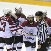 Latvijas sieviešu hokeja izlase uzvar arī otrajā PČ spēlē