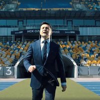 Porošenko piekrīt Zelenskim – debates notiks Kijevas lielākajā stadionā