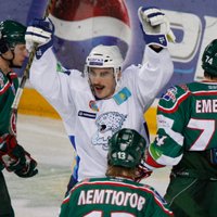 Rezultatīvākais KHL leģionārs Bočenskis noslēdz karjeru