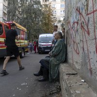 В Харькове российская бомба попала в многоэтажный дом