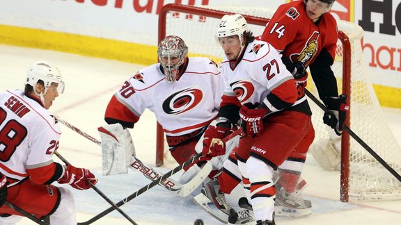 Hurricanes Senators Hockey.JPEG-044aa