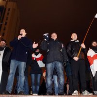 Baltkrievijas protestētājiem piespriesti īsi cietumsodi un naudassodi