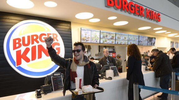 "Burger King" ASV restorānos ieviesis neparastas austiņas