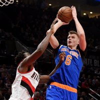 Porziņģim 18+9, 'Knicks' neizteiksmīgi zaudē 'Trail Blazers'