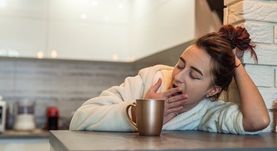 Vai ekstra stundiņa brīvdienās palīdzēs? Kā pareizāk atgūt iekavēto miegu