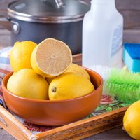 Kā no citroniem pagatavot universālu tīrīšanas līdzekli