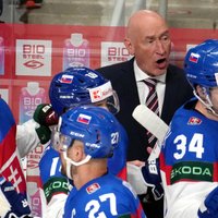 Latviju neapsteigusī Slovākijas hokeja izlase turpinās sadarbību ar treneri Remziju