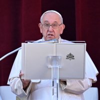 Папа римский Франциск в Рождество подверг критике оружейную промышленность