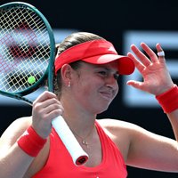 Ostapenko "Australian Open" pirmajā kārtā zaudē ranga 294. raketei