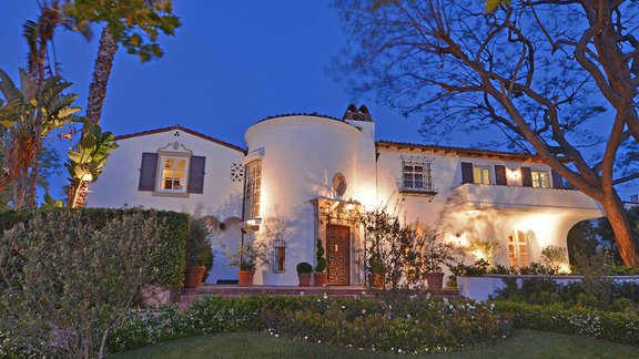 Holly Madison mansion - 13