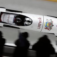 Melbārdis/ Dreiškens pirmo reizi Latvijas vēsturē izcīna medaļas pasaules čempionātā bobslejā divniekos