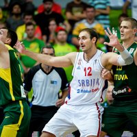 Lietuvas basketbolistiem neveiksme pret serbiem 'Eurobasket 2013' ievadā