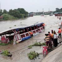 Pasažieru kuģa avārijā Taizemē 13 bojāgājušie