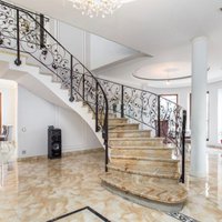 ФОТО: Четыре эксклюзивных частных дома, которые продаются в Риге и ее окрестностях