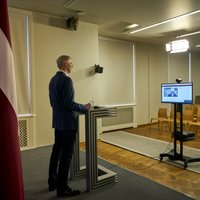 Gobzema partijas un ZZS pārstāvji iesniedz Saeimā Kariņa demisijas pieprasījumu
