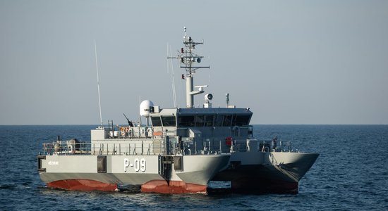ФОТО. Морские силы Эстонии и Латвии ведут поиски мужчины в море, другой найден живым (дополнено)