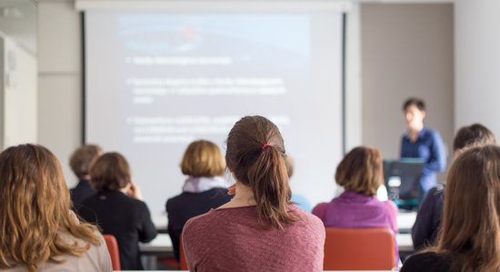 Vērtēs atteikšanos no krievu valodas zināšanu prasības darba tirgū