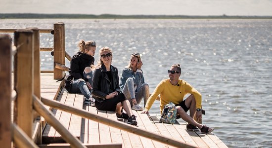 Foto: Patīkamai pastaigai un atpūtai pie ūdens dodies uz Zirgu salu Liepājā