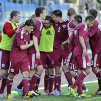 Дуплеты Шабалы и Ракеля принесли Латвии победу на старте ЧЕ-2015