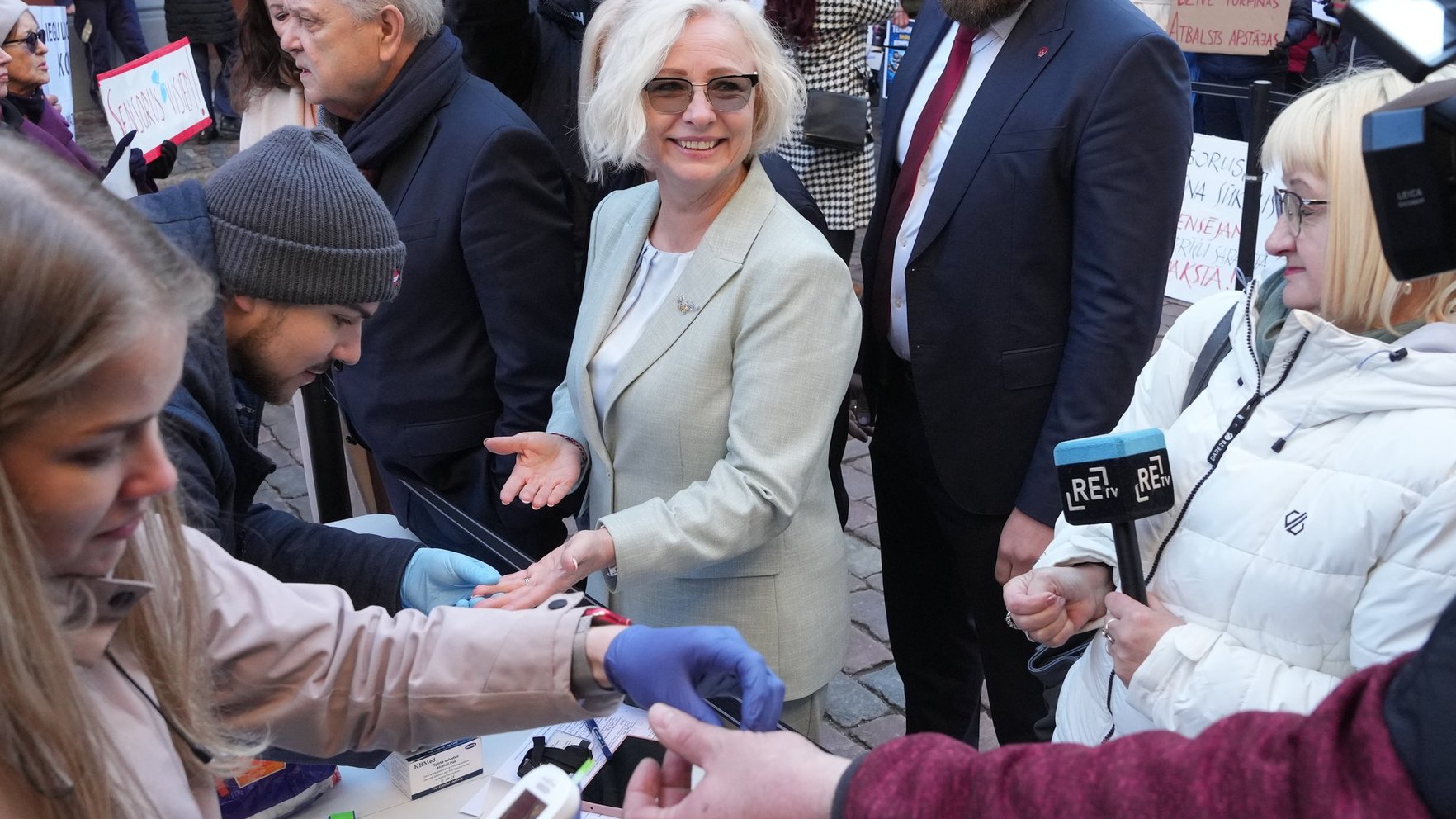 Savāc 10 000 parakstu par iniciatīvu nodrošināt 1. tipa diabēta pacientus ar sensoriem un insulīna sūkņiem