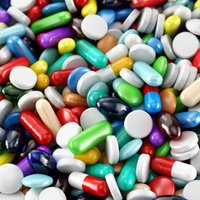 Аптеки могут прекратить продажу рецептурных медикаментов по частям