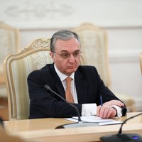 Глава МИД Армении подал в отставку
