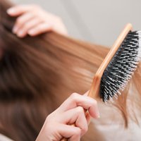 Ieteikumi, kā izvēlēties piemērotāko matu suku