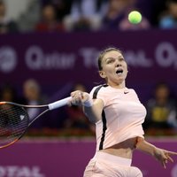 WTA ranga līderei Simonai Halepai diagnosticēta diska trūce