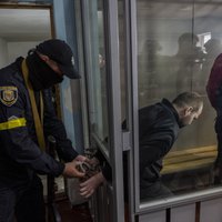 Vēl diviem Krievijas karavīriem piespriests cietumsods par kara noziegumiem Ukrainā