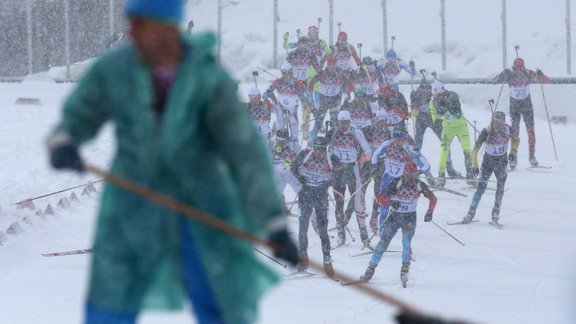 Biatlons, 15 km masu starts