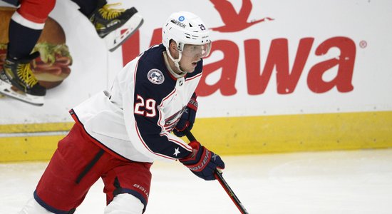 Krīzē esošais 'Blue Jackets' līderis Laine vērsies NHL palīdzības programmā