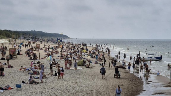 ФОТО. 700 евро за уикенд. Паланга трещит по швам - всего 7 вариантов для размещения