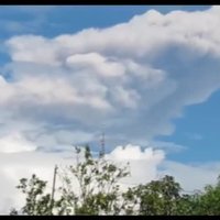 Video: Meksikas 'Uguns vulkāns' izmetis piecus kilometrus augstu pelnu mākoni