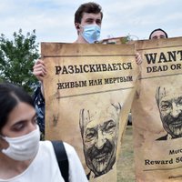 Politologs uzskaita četrus scenārijus, kā Krievijai reaģēt uz Baltkrievijas krīzi