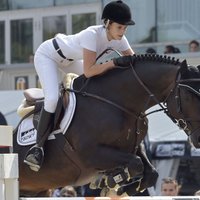 Onasis impērijas mantiniece nopērk olimpisko zirgu