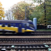 ЧП на железной дороге: закрыт участок ж/д Слока-Кемери, поезда курсируют с опозданием