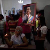 Venecuēlā atliek Čavesa inaugurācijas ceremoniju; opozīcija norāda uz konstitūcijas pārkāpšanu