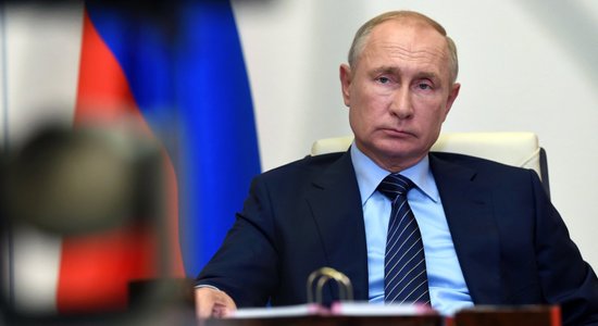 МИД Латвии назвал театральным жестом указ Путина о "выплатах участникам борьбы с бандподпольем"
