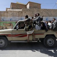 Jemenas šiītu kaujinieki atbrīvojuši nolaupīto prezidenta biroja vadītāju