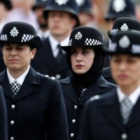 Arī Skotijas policija hidžābu apstiprina par vienu no uniformas veidiem