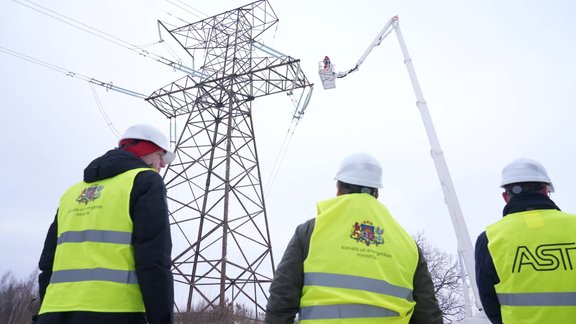 Baltija turpina darboties "salas" režīmā: operatori veic sprieguma regulēšanas testus