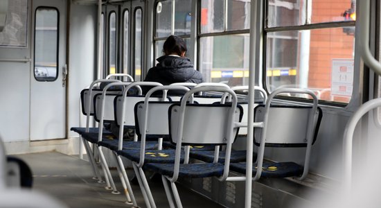 Slēgs satiksmi Pētersalas ielā; 5. tramvajs brauks līdz Ausekļa ielai