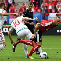 ВИДЕО, ФОТО: Венгры обыграли Австрию в стартовом матче Евро-2016