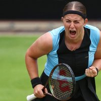 Ostapenko svin uzvaru Birmingemas 'WTA 250' turnīra ceturtdaļfinālā