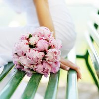 Stāsts līgavas rokās. Ko simbolizē ziedi kāzu pušķī?