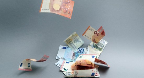 Nepietiekamas kontroles dēļ 'Rietumu Bankai' piemēro teju 6 miljonus eiro lielu sodu