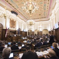 Saeima ārkārtas sēdē sāks vērtēt nodokļu reformas likumus