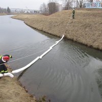 Novērsta naftas produktu noplūde Šuņupē; tiek meklēts piesārņotājs