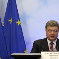 Porošenko aicina ES apsolīt ukraiņiem bezvīzu režīmu