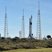 'SpaceX' palaiž spēcīgu jaunas paaudzes GPS pavadoni ASV Gaisa spēku vajadzībām.